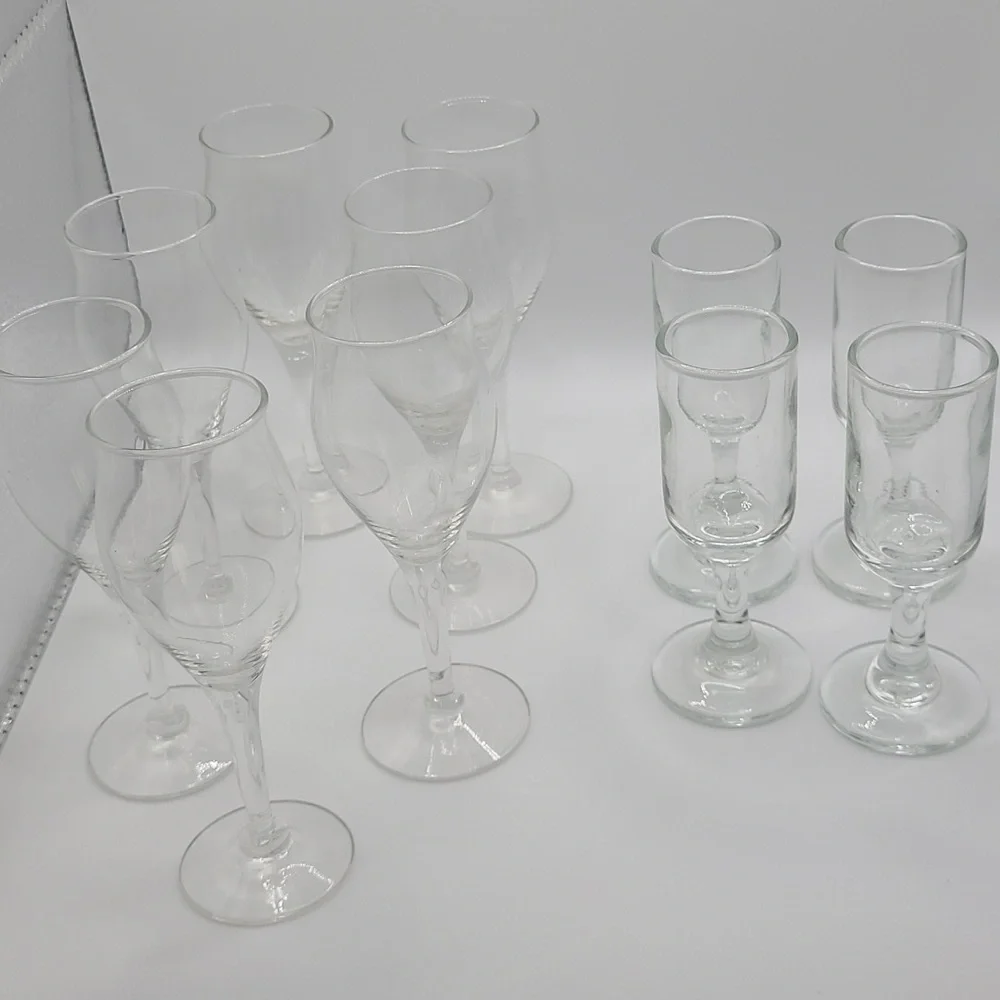 Vintage Champagne Flutes and Shot glasses - Picture 6 of 6